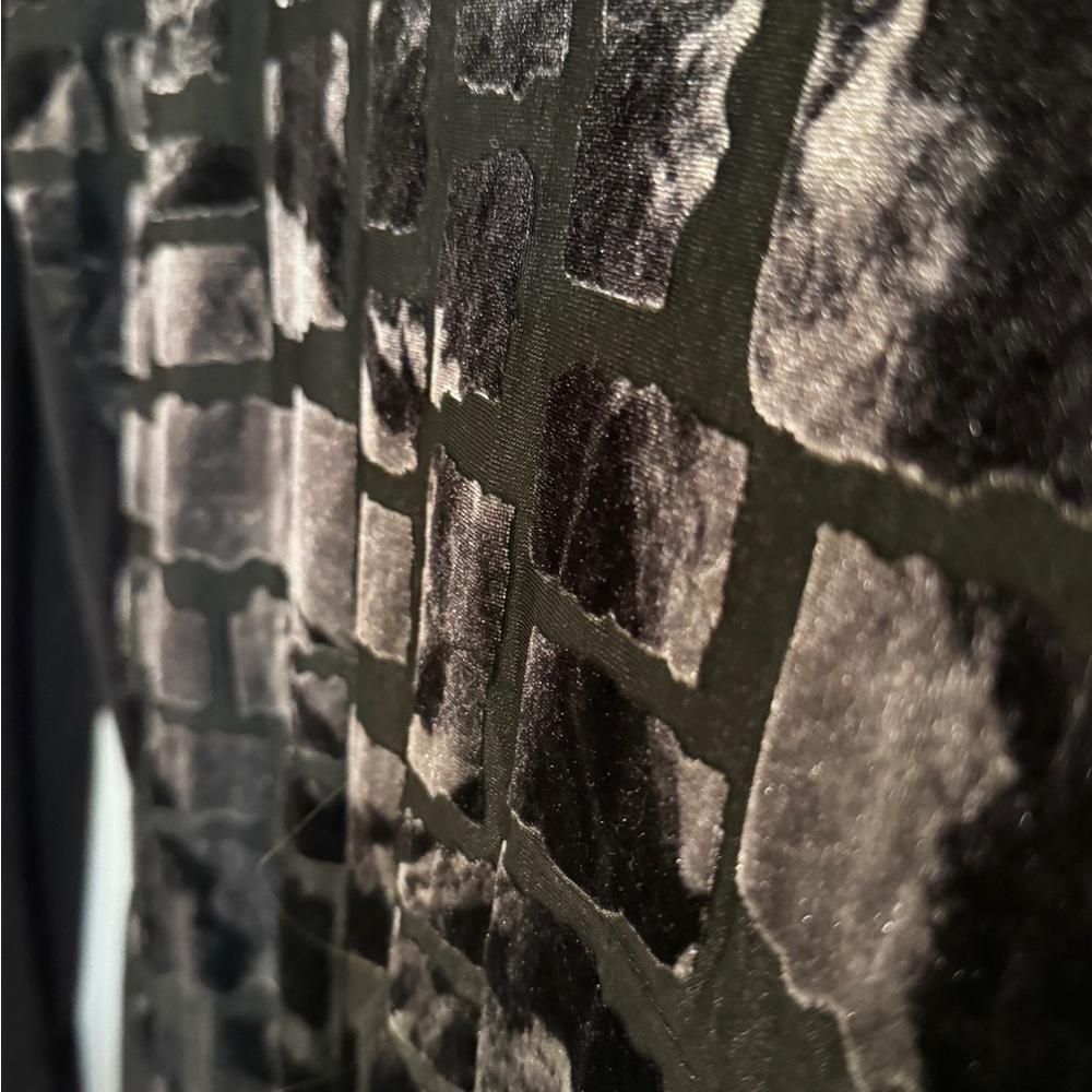 Ruff Hewn Black and Gray Top